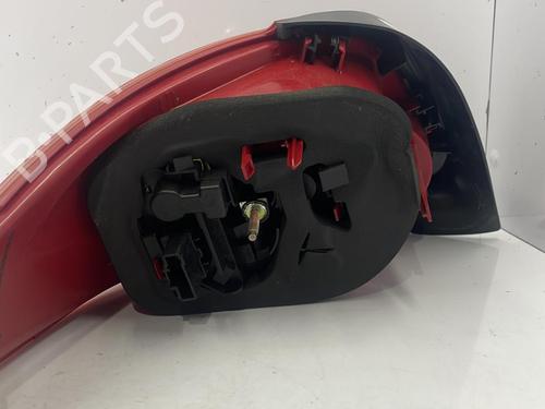 Used Right taillight PEUGEOT 206 CC (2D) 1.6 16V (2DNFUF, 2DNFUR) (109 hp) 22829233