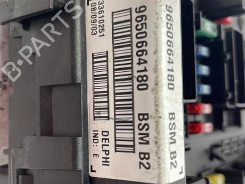 Used Fuse box Fuse box PEUGEOT 307 (3A/C) 1.6 16V (109 hp) 22838440 22838440