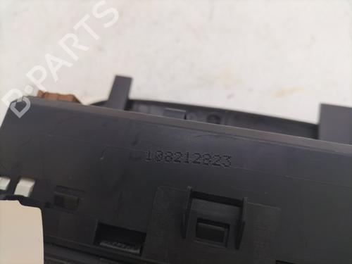 Multifunctionele display PEUGEOT 307 CC (3B) 2.0 HDi 135 | BP27506952C48 