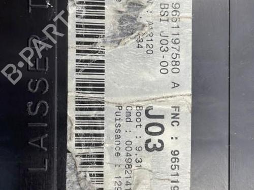Fuse box PEUGEOT 307 (3A/C) 2.0 HDi 110 | BP22832581E1 