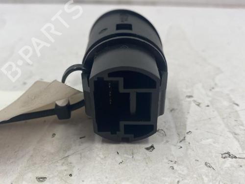 Used Switch RENAULT MEGANE II (BM0/1_, CM0/1_) 1.5 dCi (BM0F, BM0T, BM2B, CM0F, CM0T) (82 hp) 22841036