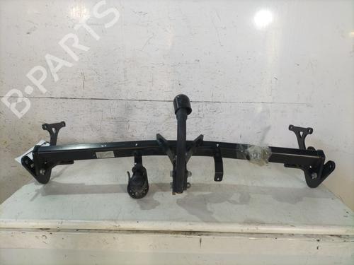 Used Tow ball/Mechanism PEUGEOT 5008 II (MC_, MJ_, MR_, M4_) 1.6 BlueHDi 120 (MCBHZH, MCBHZW) (120 hp) 30465774