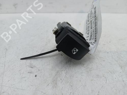 Used Right rear window switch RENAULT MEGANE II (BM0/1_, CM0/1_) 1.9 dCi (131 hp) 29894195