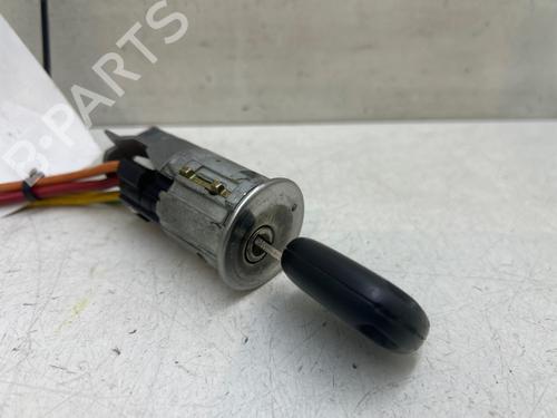 Used Ignition barrel Ignition barrel RENAULT MEGANE I (BA0/1_) 1.6 16V (BA04, BA0B, BA11, BA1J, BA16, BA19, BA1K, BA1V,... (107 hp) 39979361 39979361