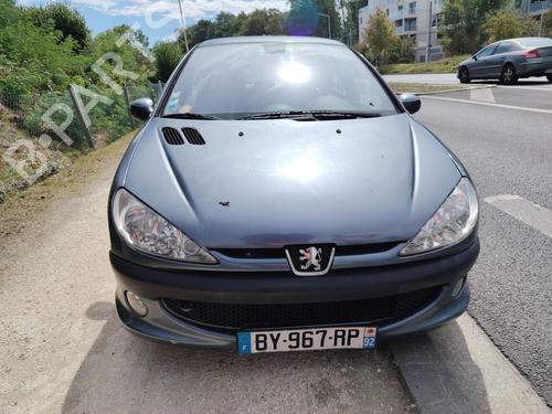 Klamka zewnętrzna drzwi przednich prawych PEUGEOT 206 Hatchback (2A/C) 1.6 16V | BP29044145C129 