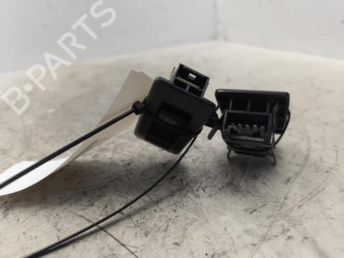 Used Right front window switch Right front window switch TOYOTA HIACE IV Van (__H1_, __H2_) 2.5 D-4D (KLH12, KLH22) (95 hp) 24110880 24110880