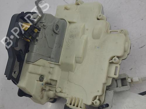 Rear right lock AUDI A4 B7 (8EC) 1.9 TDI | BP22820395C99 