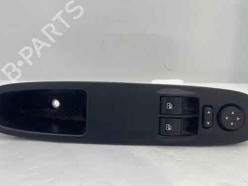 Used Left front window switch Left front window switch FIAT PUNTO EVO (199_) [2008-2026] 32703493 32703493