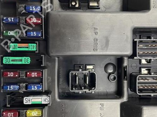 Used Fuse box Fuse box PEUGEOT 307 (3A/C) 2.0 HDi 110 (107 hp) 22832581 22832581