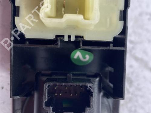 Used Left front window switch Left front window switch RENAULT CLIO IV Grandtour (KH_) 1.5 dCi 90 (KHN3, KHN4) (90 hp) 22844918 22844918