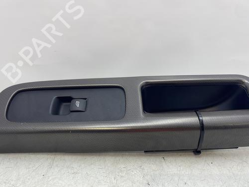 Used Right front window switch VOLVO C30 (533) D2 (115 hp) 28718485