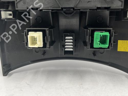 Used Interior roof light Interior roof light CITROËN DS5 2.0 HDi 200 Hybrid4 All-wheel Drive (200 hp) 24894594 24894594