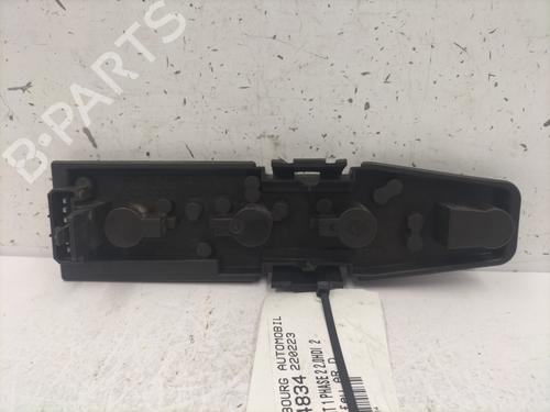 Used Lamp holder PEUGEOT EXPERT Van (222) 2.0 HDI (94 hp) 25603250