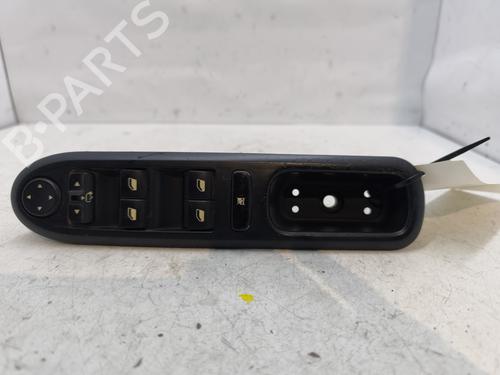 Used Left front window switch PEUGEOT 407 (6D_) 2.0 HDi 135 (6DRHRH, 6DRHRE, 6DRHRG, 6DRHRJ) (136 hp) 29869184