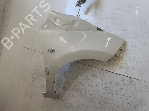 right-front-fenders-toyota-aygo-_b4_-2014-35976163 main image
