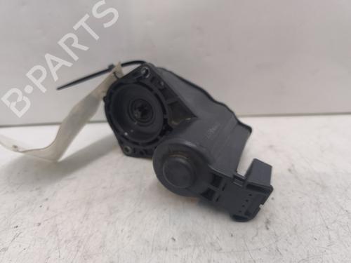 Used Electric handbrake Electric handbrake PEUGEOT 308 II (LB_, LP_, LW_, LH_, L3_) 1.6 HDi / BlueHDi 115 (115 hp) 30882098 30882098