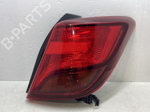 Used Right taillight TOYOTA YARIS (_P13_) 1.5 Hybrid (NHP130_, NHP130) (101 hp) 31610022