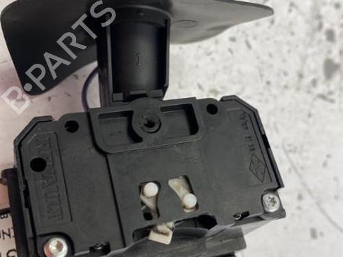 Used Switch Switch RENAULT CLIO II (BB_, CB_) 1.2 (BB0A, BB0F, BB10, BB1K, BB28, BB2D, BB2H, CB0A,... (58 hp) 24518642 24518642