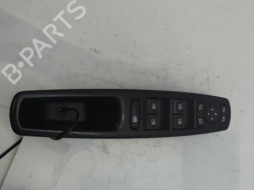 Used Switch RENAULT SCÉNIC III (JZ0/1_) 1.5 dCi (110 hp) 26911527