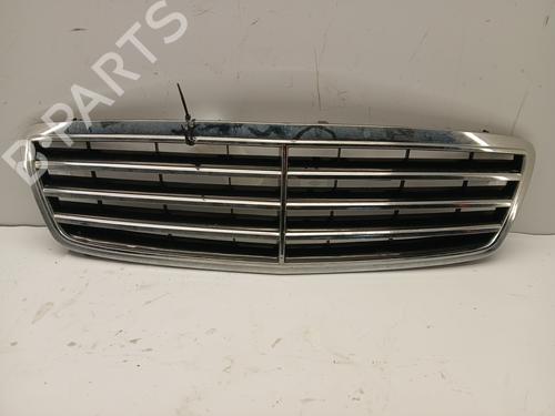 Grille MERCEDES-BENZ C-CLASS T-Model (S203) C 220 CDI (203.208) (150 hp) 32313793