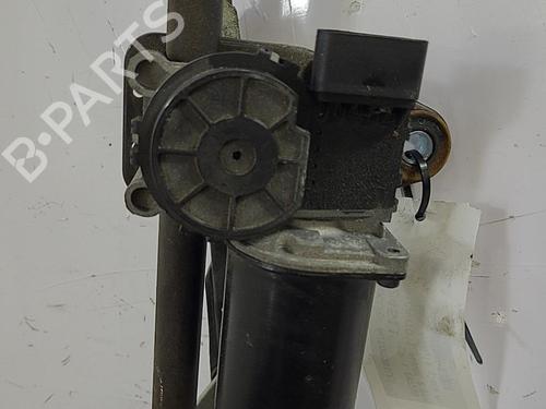 Used Front wiper motor KIA PICANTO I (SA) 1.0 (63 hp) 22820332