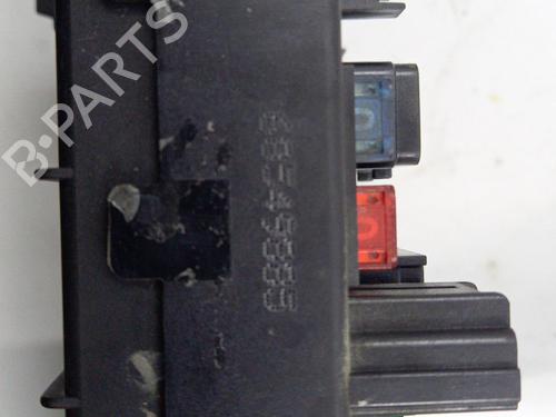 Used Fuse box Fuse box PEUGEOT 307 Break (3E) 2.0 (136 hp) 22825635 22825635