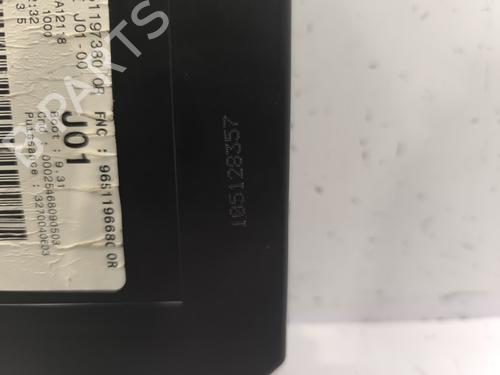 Used Fuse box Fuse box CITROËN C5 I (DC_) [2001-2005] 25445487 25445487