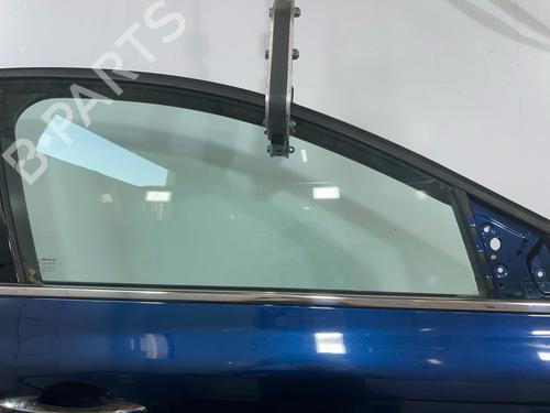 Used Right front door Right front door RENAULT MEGANE IV Hatchback (B9A/M/N_) 1.5 Blue dCi 115 (B9A6) (116 hp) 39727451 39727451