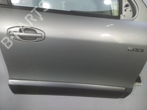 Right front door HYUNDAI SANTA FÉ I (SM) 2.0 CRDi 4x4 | BP22834035C3