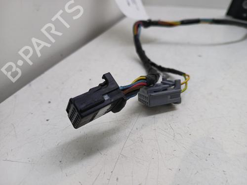 right-mirror-renault-megane-iv-hatchback-b9amn_-2015-36894397 main image
