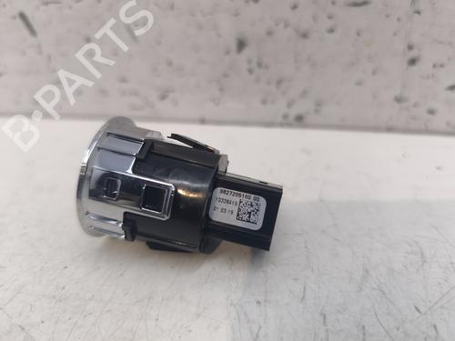 switch-citroen-c4-cactus-2014-27618939 main image