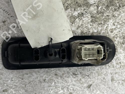 Right rear window switch RENAULT MEGANE II Estate (KM0/1_) 1.5 dCi (KM1F) | BP25477708I28 