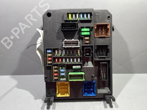 Fuse box CITROËN C4 II (NC_) 1.2 THP 130 (NCHNYM, NCHNYT) | BP29054634E1 - Image 3