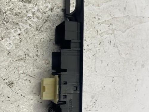 Switch RENAULT CLIO IV (BH_) 1.2 16V | BP22841027I30 