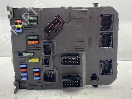Used Fuse box CITROËN XSARA PICASSO (N68) 1.6 HDi (109 hp) 22837927