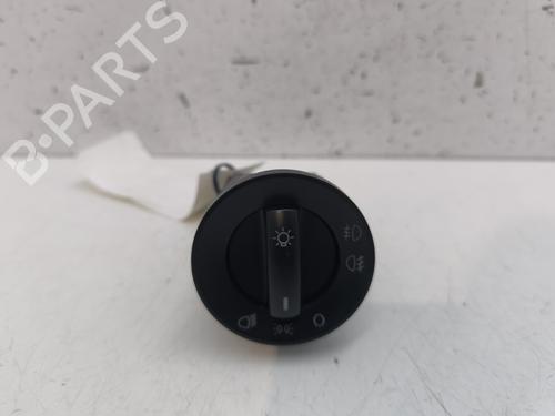Used Headlight switch VW POLO (9N_, 9A_) 1.2 12V (64 hp) 26742047