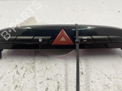Warning switch PEUGEOT 308 CC (4B_) 1.6 HDi | BP24518639I22 - Image 4