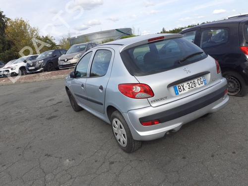Fuse box PEUGEOT 206+ (2L_, 2M_) 1.4 HDi eco 70 | BP22834838E1 