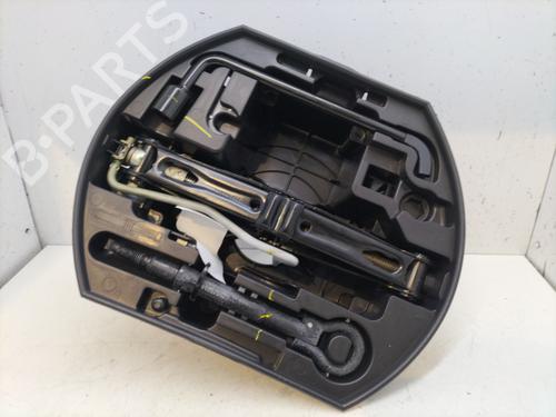 Used Jack Kit PEUGEOT 2008 I (CU_) 1.2 THP 110 / PureTech 110 (110 hp) 28054280