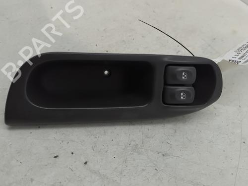 Used Left front window switch RENAULT SCÉNIC I MPV (JA0/1_, FA0_) 1.6 (JA00, JA16, JA15, JA19, JA1V, JA2B, JA2C, JA0B,... (107 hp) 30378939