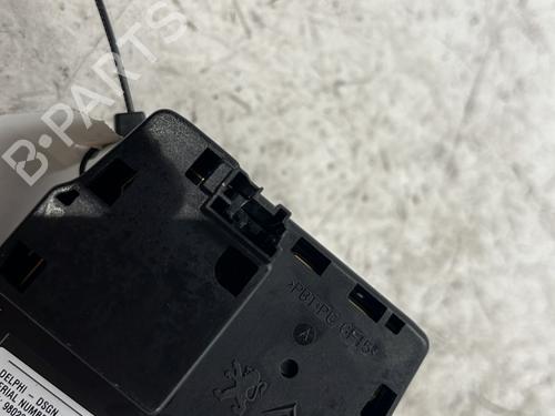 Switch CITROËN DS5 2.0 HDi 200 Hybrid4 All-wheel Drive | BP24829263I30 - Image 2