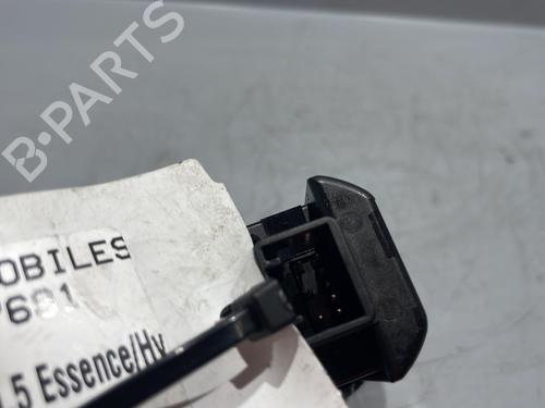 Used Switch Switch TOYOTA YARIS (_P13_) 1.5 Hybrid (NHP130_) (101 hp) 28362602 28362602
