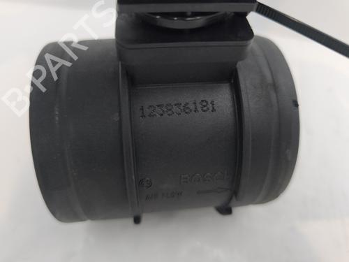Used Mass air flow sensor Mass air flow sensor ALFA ROMEO 159 (939_) 2.4 JTDM (939AXD12, 939AXD1B) (200 hp) 33748812 33748812