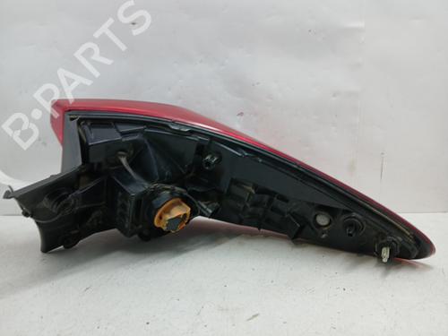 left-taillight-renault-kadjar-ha_-hl_-2015-35885946 main image