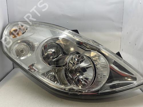 Used Right headlight RENAULT MASTER III Platform/Chassis (EV, HV, UV) 2.3 dCi 110 FWD (EV0R, EV0W, HV0R, HV0W, UV0R, UV0W) (110 hp) 29388713