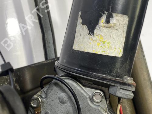 Used Front wiper motor Front wiper motor MERCEDES-BENZ V-CLASS (638/2) V 220 CDI (638.294) (122 hp) 22828090 22828090