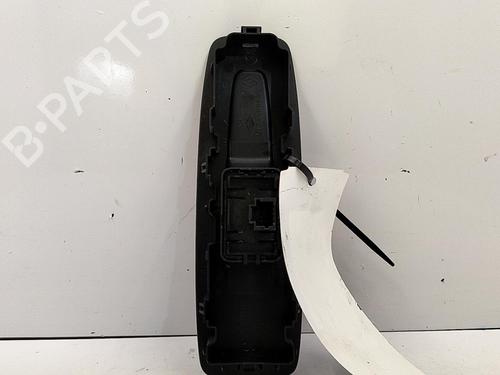 Used Right front window switch Right front window switch RENAULT KADJAR (HA_, HL_) 1.7 Blue dCi 150 (HLA7) (150 hp) 22827606 22827606
