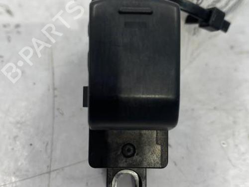 Used Right front window switch NISSAN PATHFINDER III (R51) 2.5 dCi 4WD (171 hp) 22832343