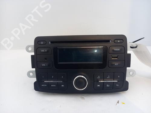 Used Radio Radio DACIA LOGAN MCV II TCe 90 (K8M1, K8MA, K8AC) (90 hp) 33220584 33220584