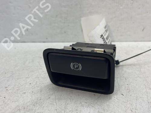 switch-mercedes-benz-slk-r172-2011-33010945 main image